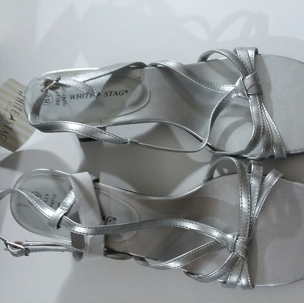 White Stag silver Kelly heals NWT Original Box
